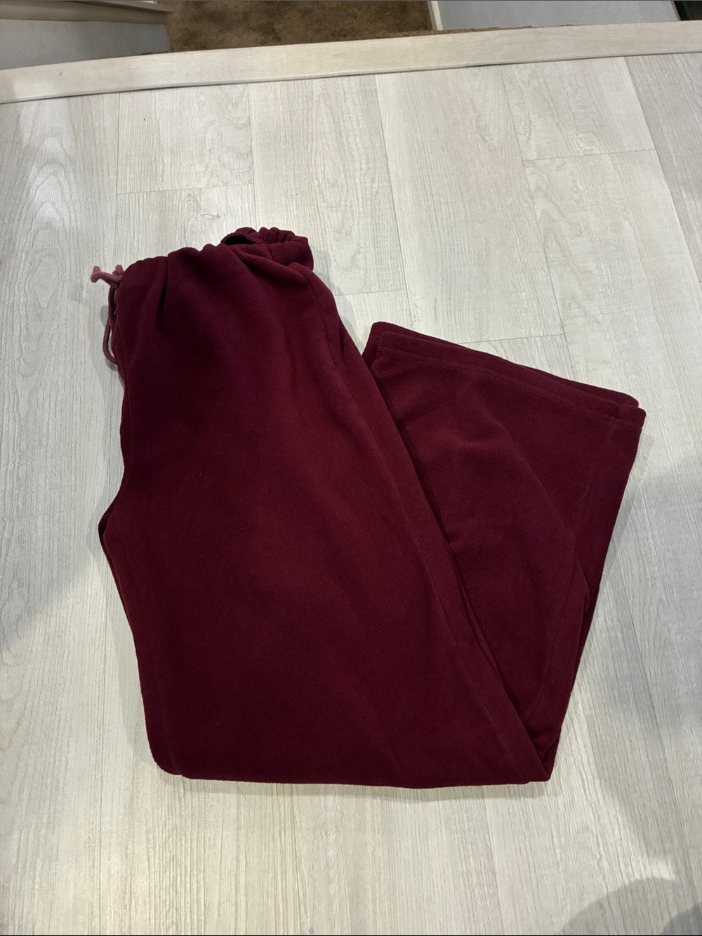 Straight Leg Women's Sweatpants in Burgundy - Unbranded